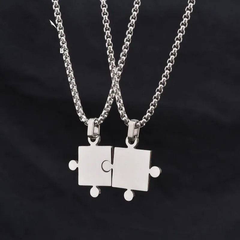 A Pair Of Puzzle Lettering Commemorative Pendant Necklace